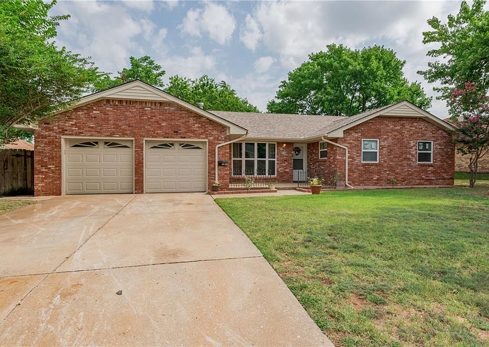 1st image of 113 Orchard Dr