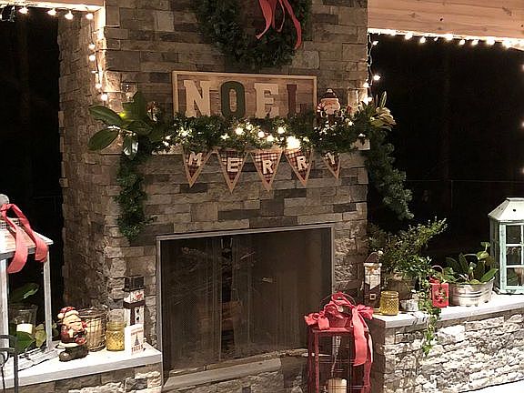 Outdoor fireplace 