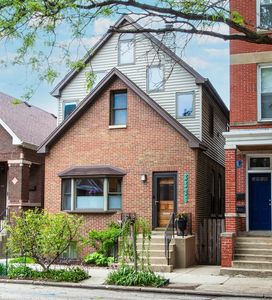 2326 W Medill Ave, Chicago, IL, 60647