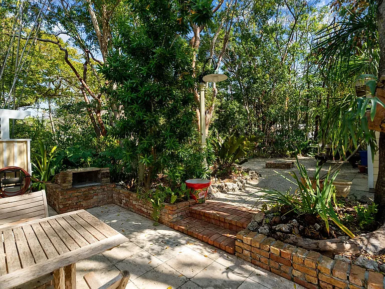 13 Pirates Dr — Photo 13