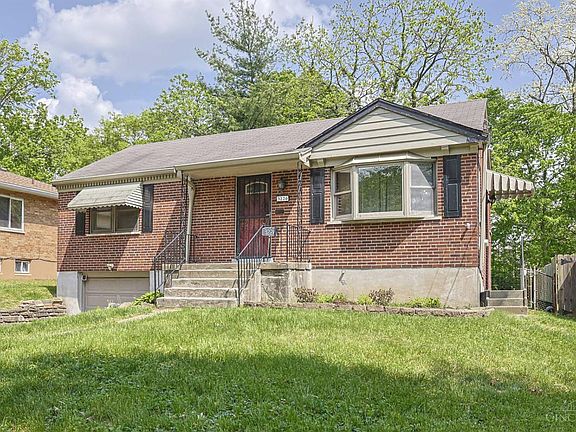 2nd image of 3226 Buell St