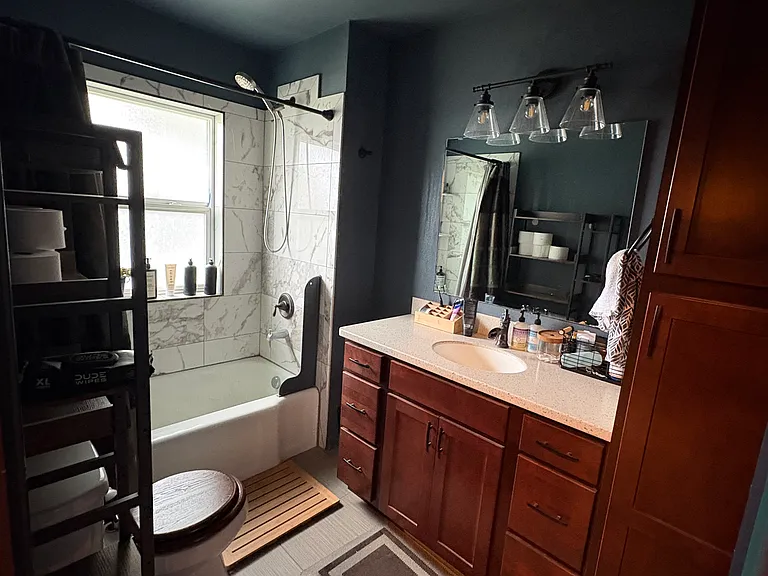 614 W Main St — Photo 40