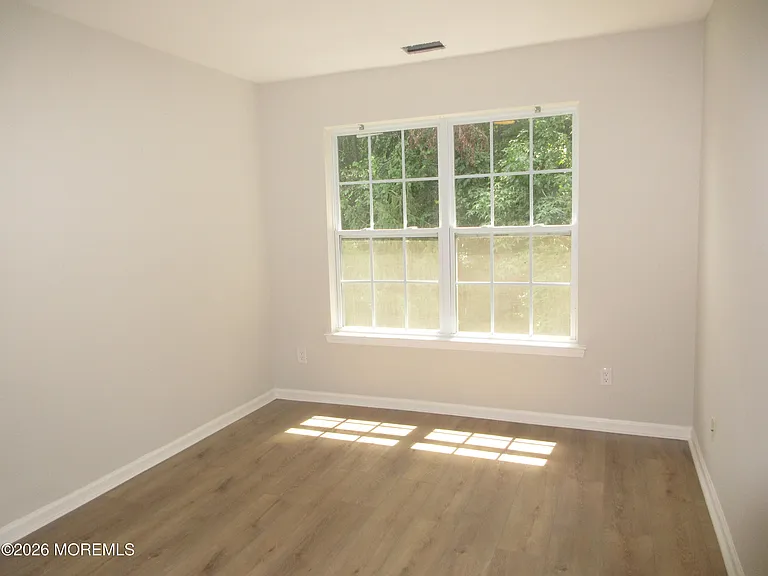 30 Oxford Ct — Photo 19