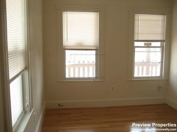 (undisclosed Address), Roxbury, MA 02119