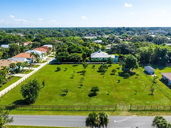 2nd image of Palmetto St