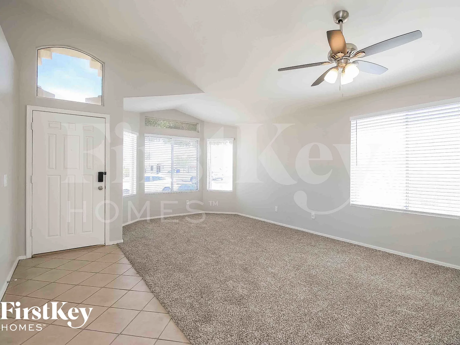 3 bed, 2.0 bath, 1612 sqft, $2,525 — Photo 2