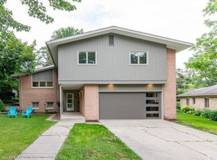 1108 Southlawn Ave, East Lansing, MI 48823