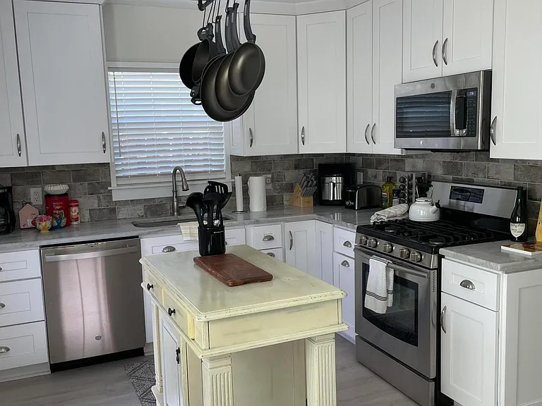 1609 N M St — Photo 7