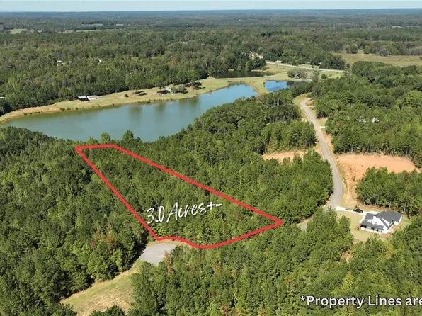 5240 Mary Olive Rd, Opelika, AL 36801