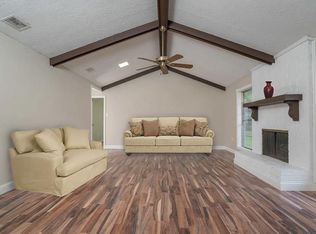 1915 Aggie Ln, League City, TX 77573