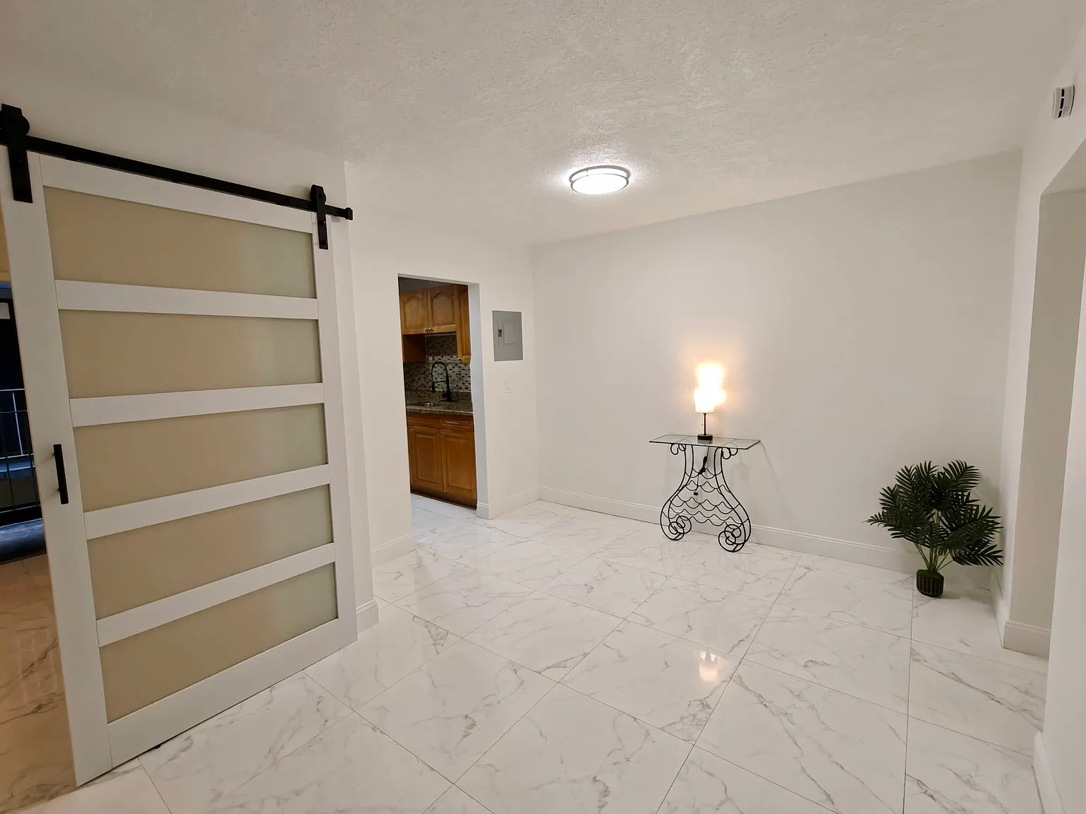 1 bed, 630 sqft, $2,250 — Photo 3