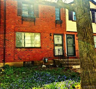 13 Bennett Vlg, Buffalo, NY, 14214