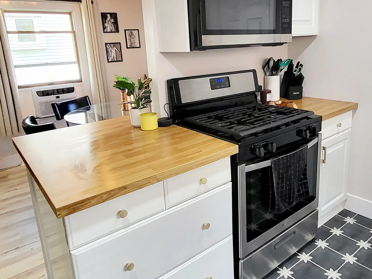 2 bed, 1.5 bath, 798 sqft, $2,500 — Photo 4