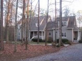 23901 Pear Orchard Rd, Moseley, VA 23120