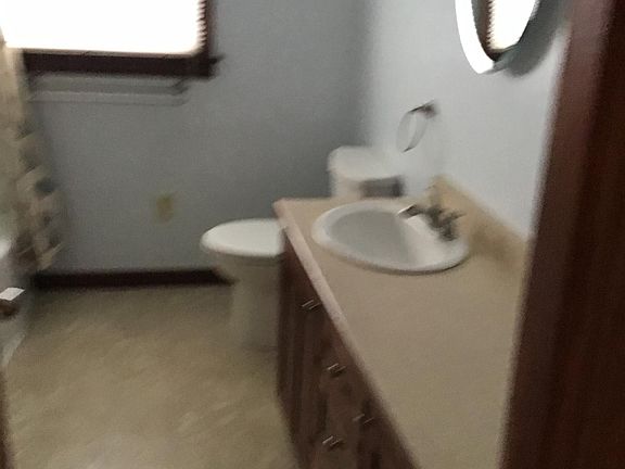 5th image of 335 S Lincoln Ave