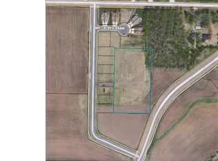 561 Elk St S, Belle Plaine, MN 56011