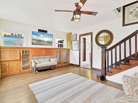 3rd image of 4723 Bancroft St