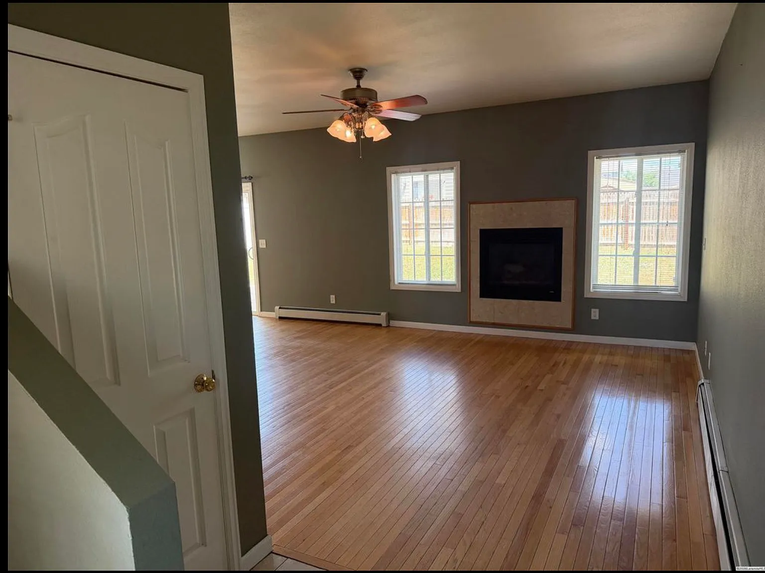 4 bed, 1704 sqft, $2,500 — Photo 4