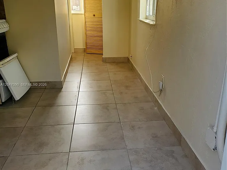 13770 NE 20th Pl #3 — Photo 1
