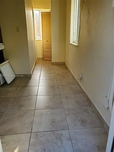 13770 NE 20th Pl #3 Photo 1 13770 NE 20th Pl #3 Photo 1