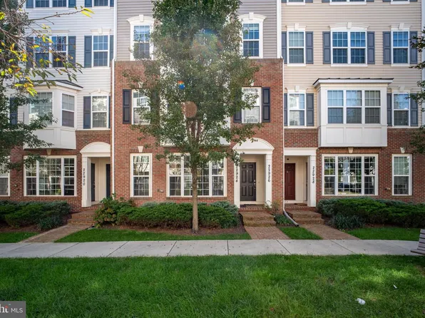 22926 Spicebush Dr #1632, Clarksburg, MD 20871