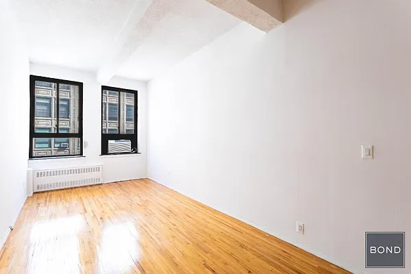 Rented by Bond New York | media 12