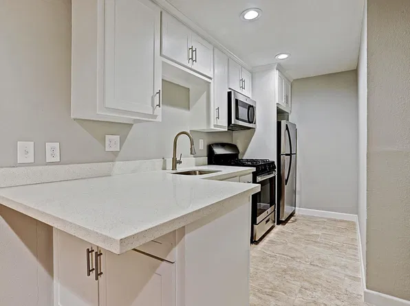 2148 Harold St APT 2, Houston, TX 77098
