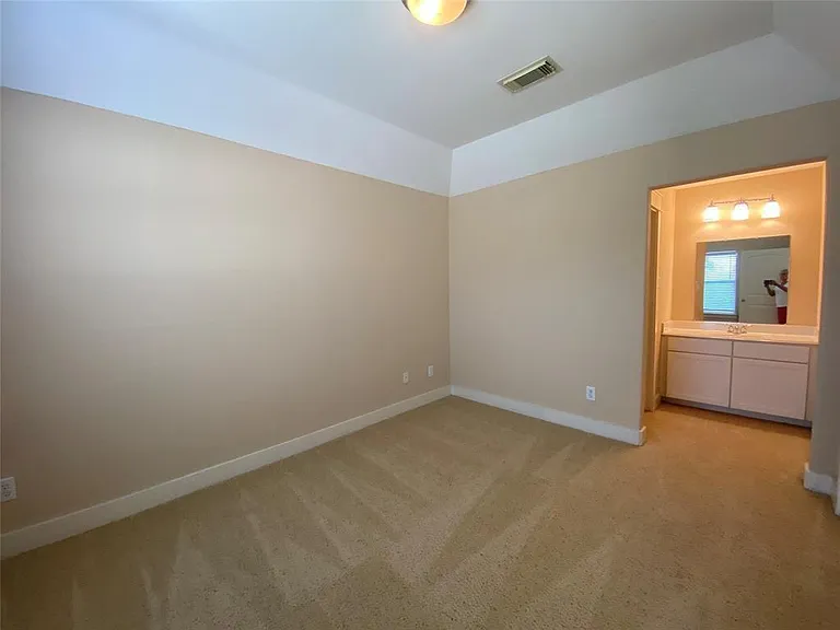 2833 Seaside Dr — Photo 10
