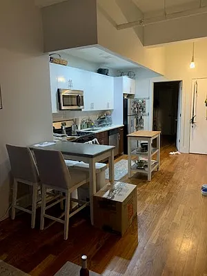 Rented by City Vista Inc | media 6