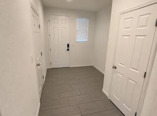 7439 Tinley Creek Ave, Las Vegas, NV 89113
