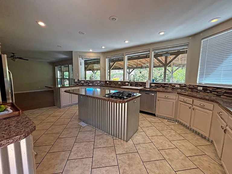 1600 Fort Bragg Rd #2 — Photo 3