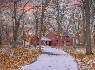 25 Pheasant Ln, North Oaks, MN 55127