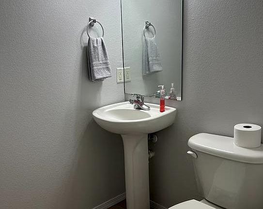 5th image of 142 Hickory Ridge Dr