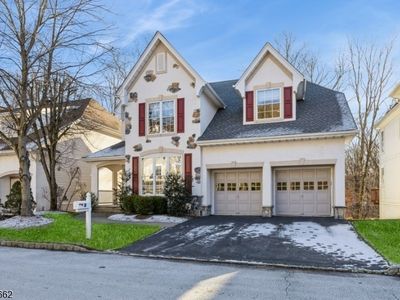 38 Hunters Run, Oakland, NJ, 07436