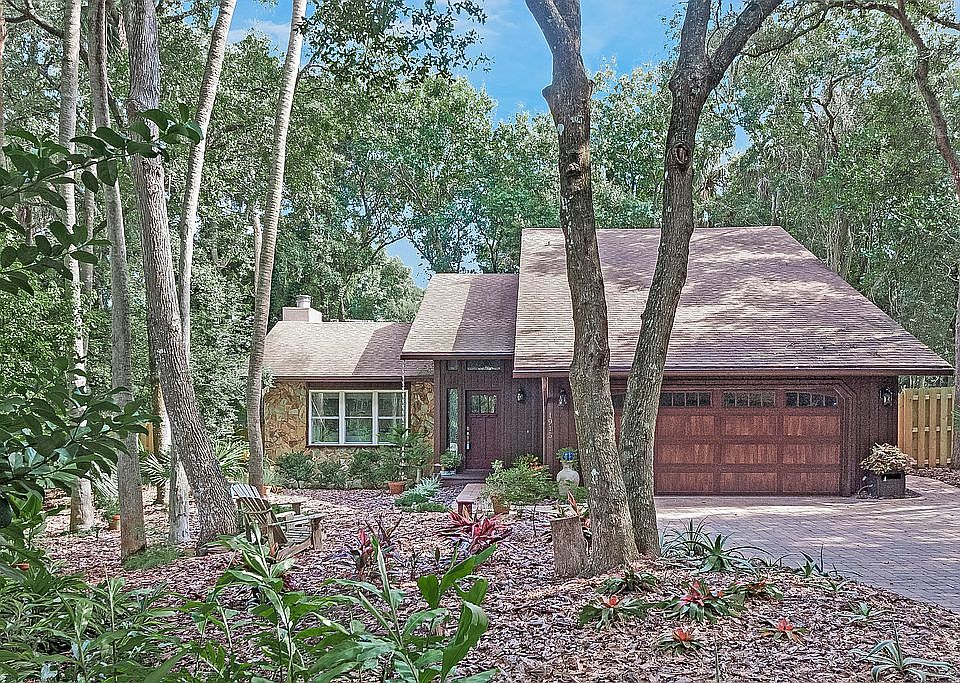 1st image of 1915 Sea Oats Dr