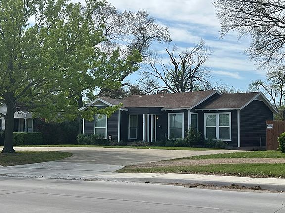 3rd image of 1243 Centerville Rd