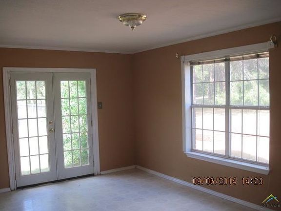 4th image of 14812 Faircroft Dr