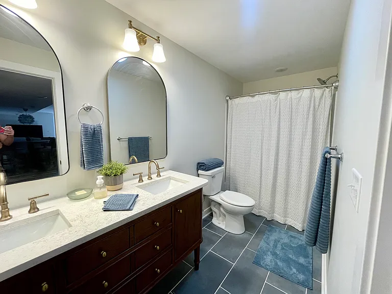2442 Carrollton Ave #B — Photo 14