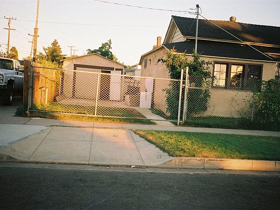 Looking from VINE, finished garage has 120/240 power