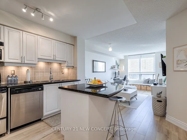 78 Harrison Garden Blvd #204 — Photo 7