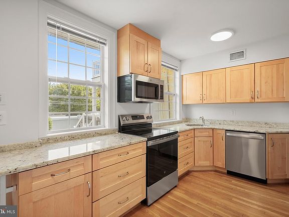 5th image of 3708 S St NW