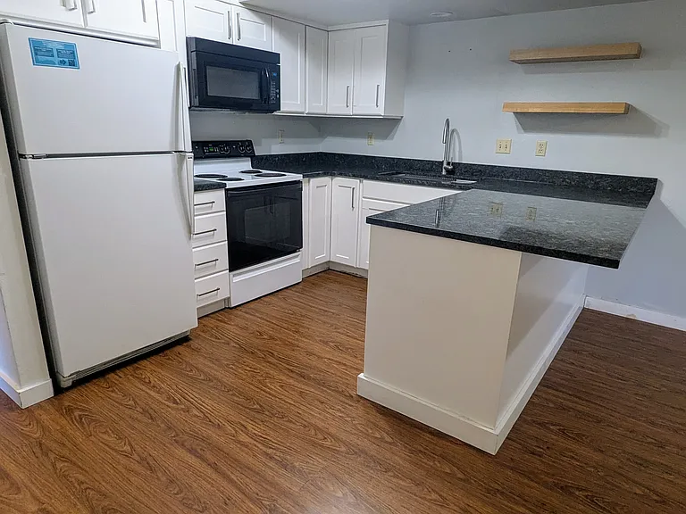 1761 Willowbrook Dr — Photo 8