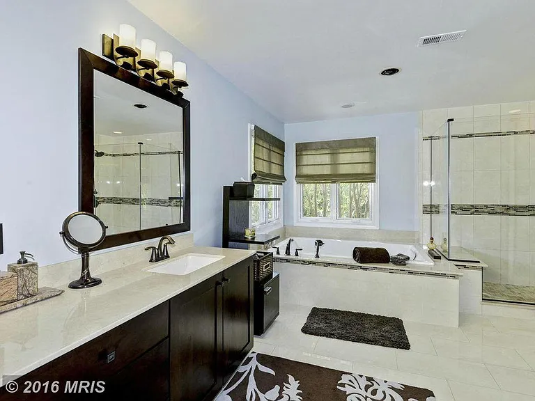 17533 Applewood Ln — Photo 18