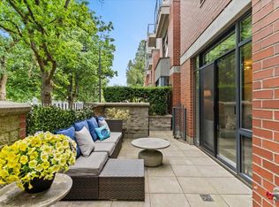 2688 Vine St #111, Vancouver, BC V6K 4T6