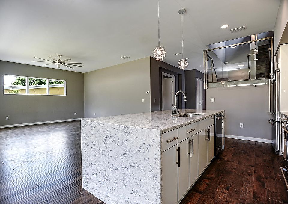 1st image of 6201 Sanders Dr
