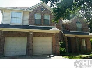 613 Oakbrook Dr, Burleson, TX 76028