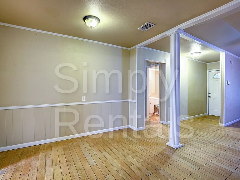 6716 Sayle St — Photo 13