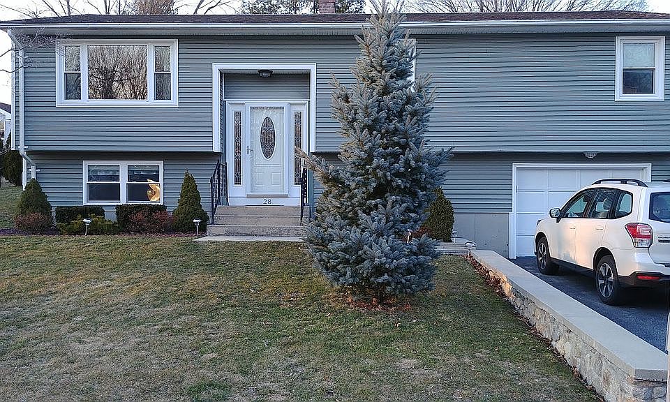 1st image of 28 Sherwood Ave