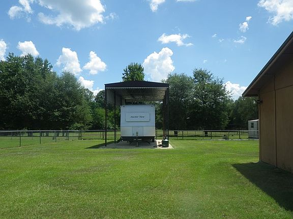 5th image of 26 Norman Dr