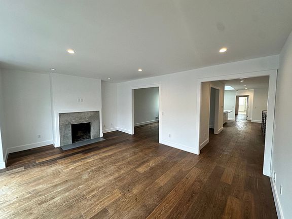 5th image of 2527 16th Ave